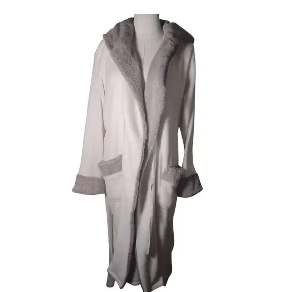 Plush Fuzzy Gray/White Bath Robe Size L/XL - Picture 1 of 6
